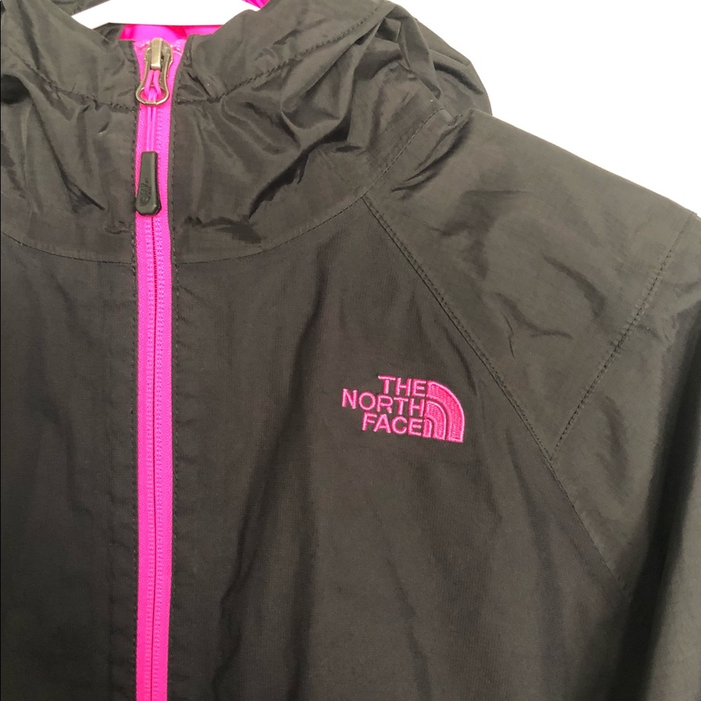 THE NORTH FACE WOMEN'S RESOLVE JACKET SIZE LARGE BLACK/HOT PINK